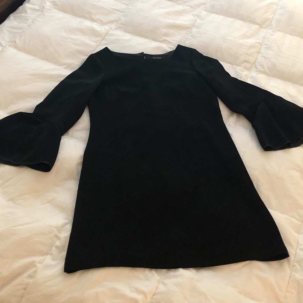 Beautiful White House Black Market Black Dress